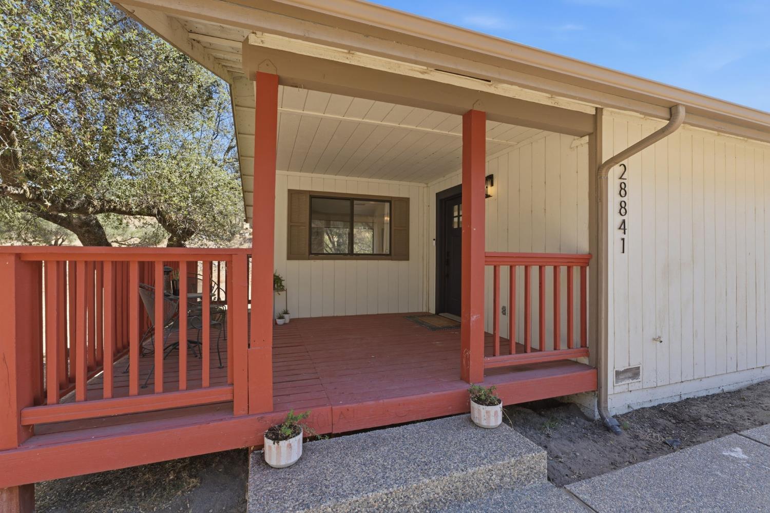 28841 Yosemite Springs Pkwy, Coarsegold, CA 93614
