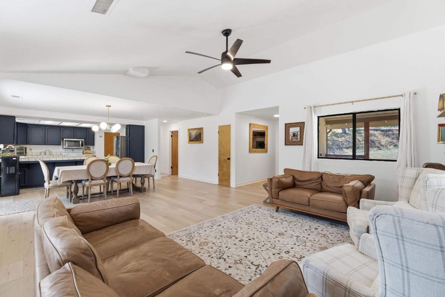 28841 Yosemite Springs Pkwy, Coarsegold, CA 93614