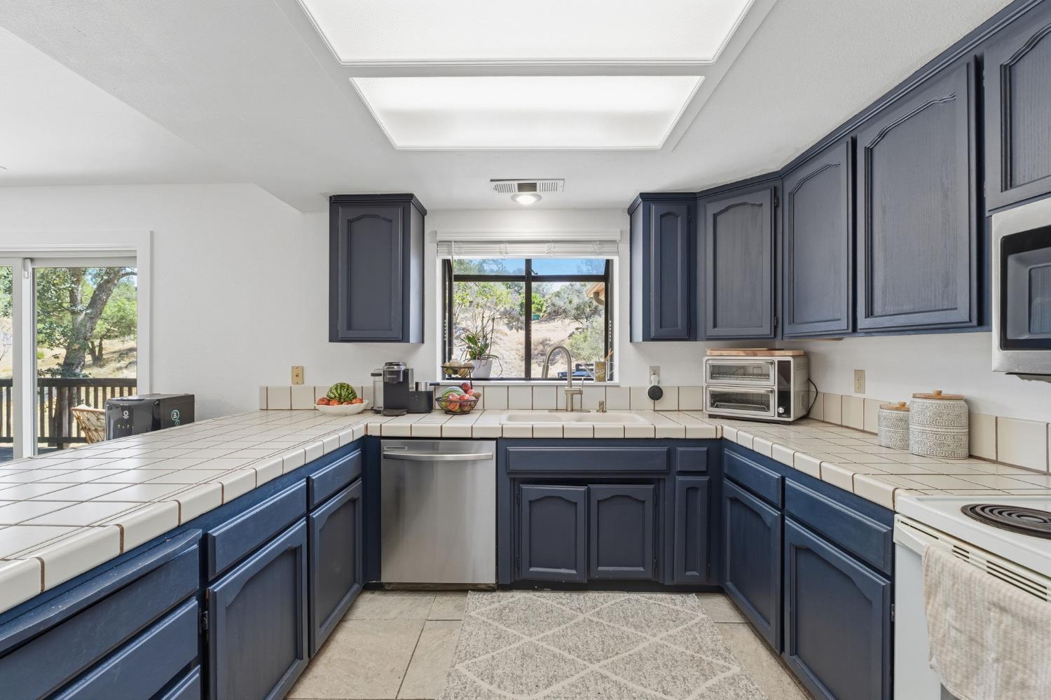 28841 Yosemite Springs Pkwy, Coarsegold, CA 93614