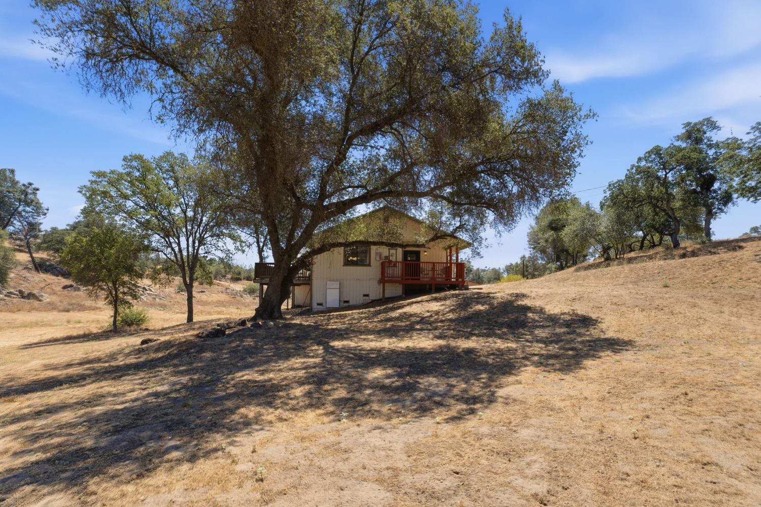 28841 Yosemite Springs Pkwy, Coarsegold, CA 93614