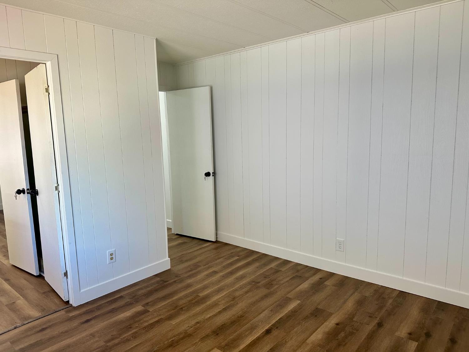 3556 Duke #150, Fresno, CA 93727