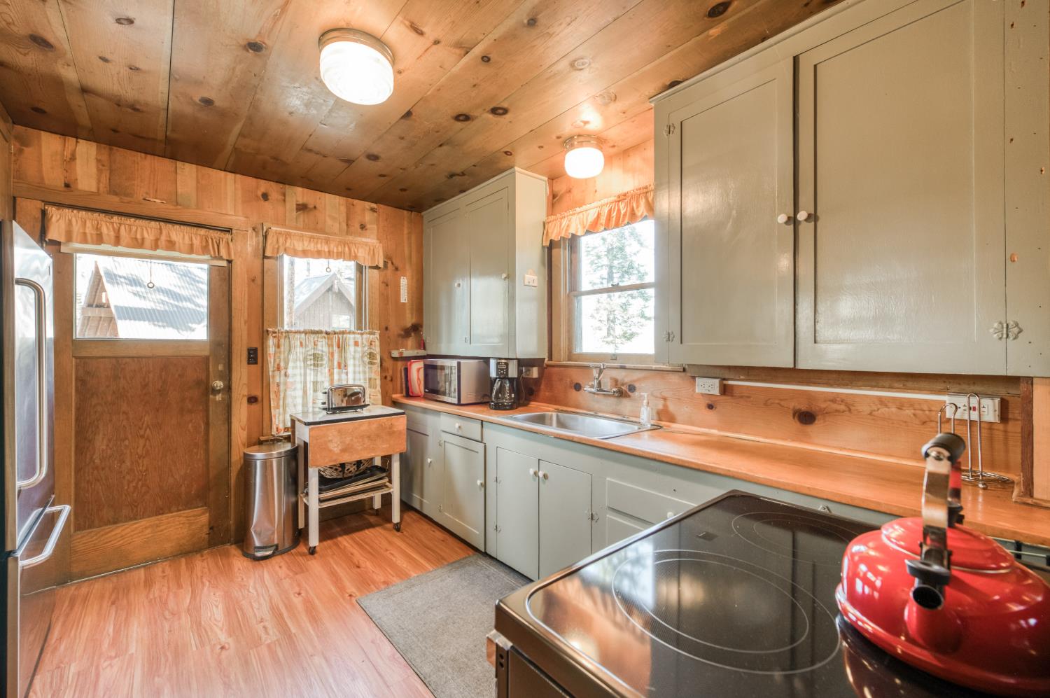 58442 Huntington Lake Rd, Lakeshore, CA 93634