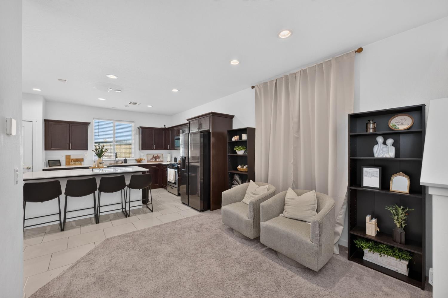 4065 N Contessa Ave, Fresno, CA 93723