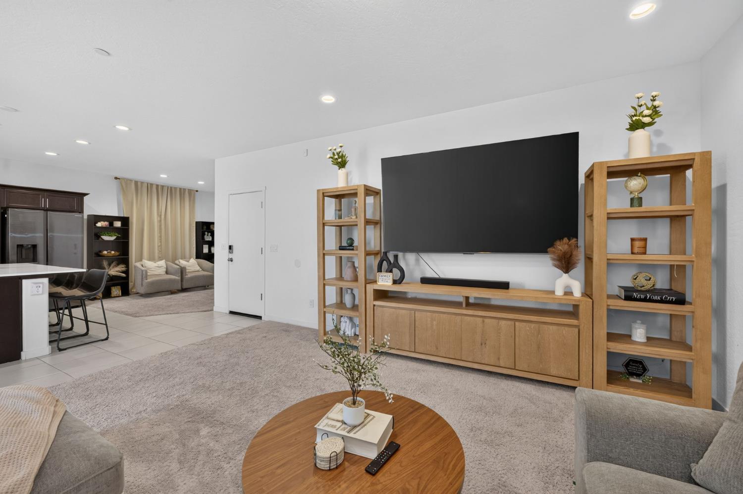 4065 N Contessa Ave, Fresno, CA 93723