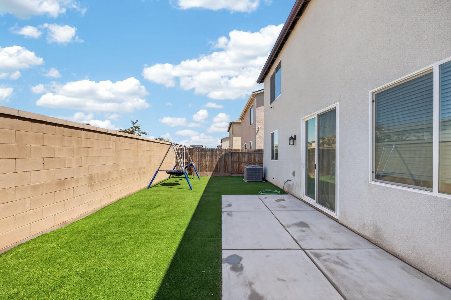 4065 N Contessa Ave, Fresno, CA 93723