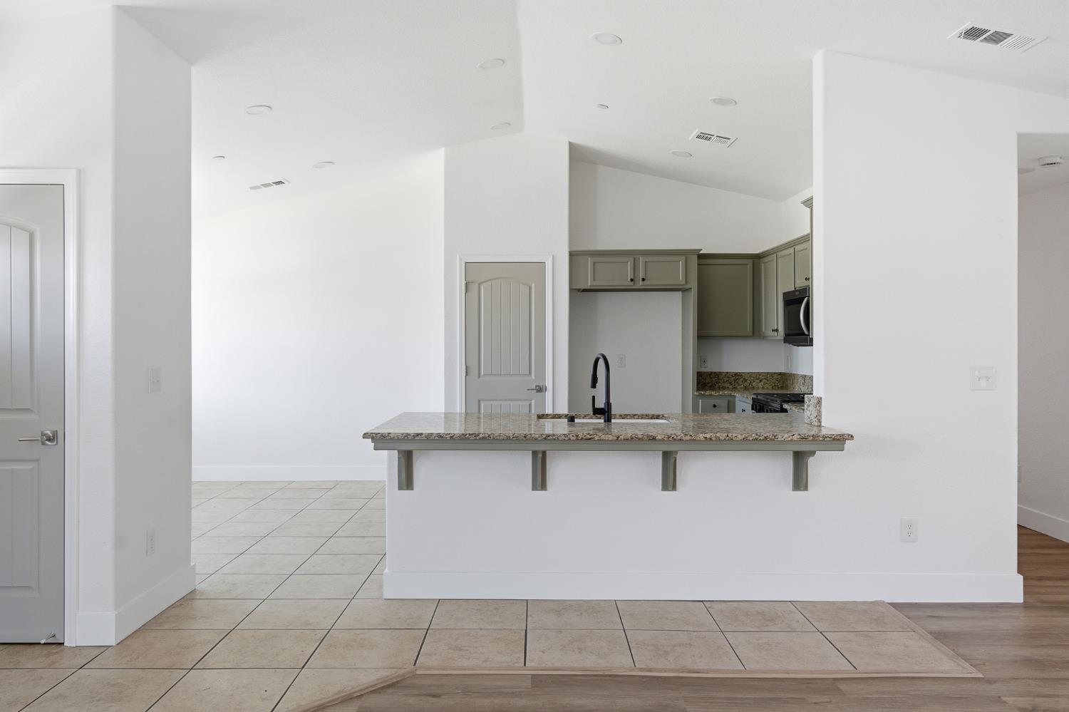 4648 W Harvard Ave, Fresno, CA 93722