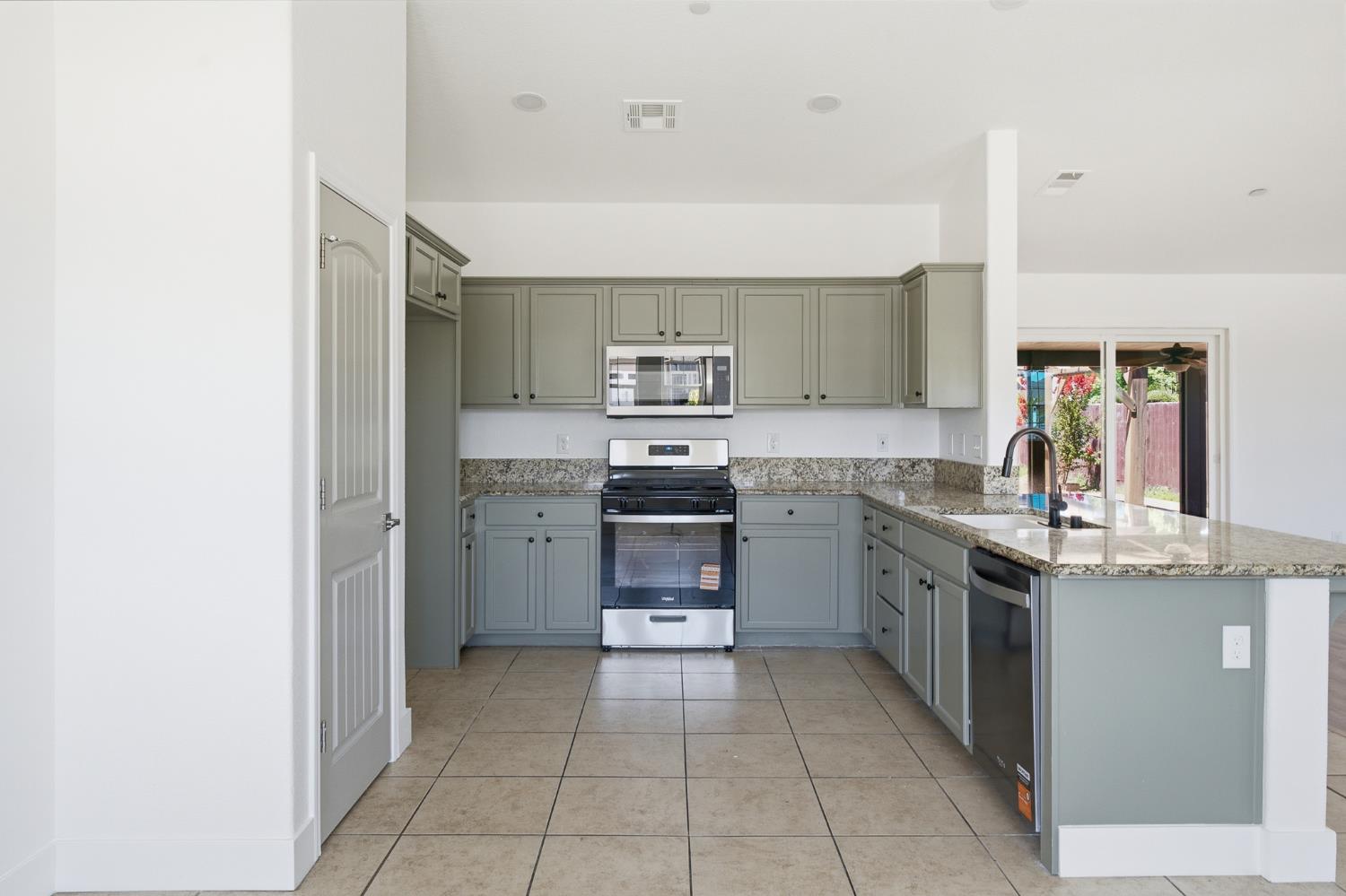 4648 W Harvard Ave, Fresno, CA 93722