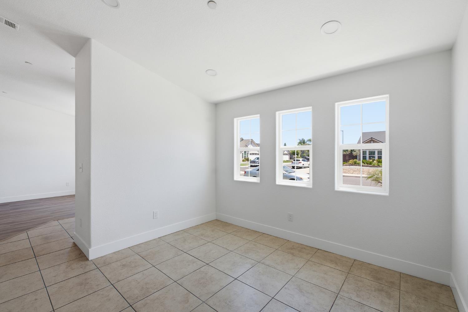 4648 W Harvard Ave, Fresno, CA 93722
