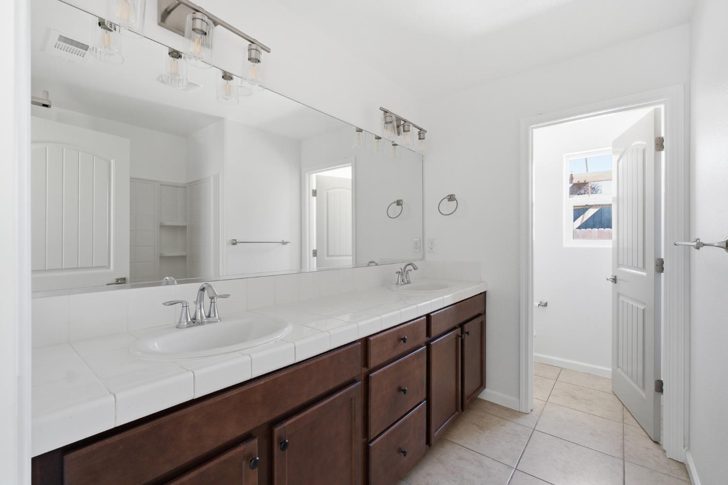4648 W Harvard Ave, Fresno, CA 93722