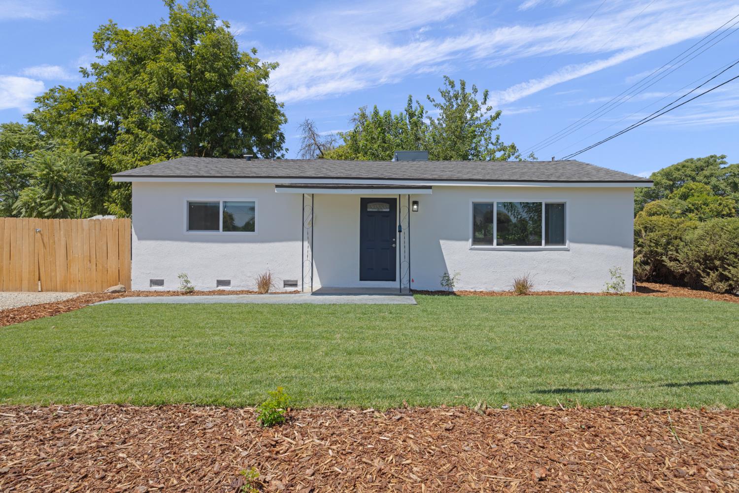 1001 12Th St, Orange Cove, CA 93646