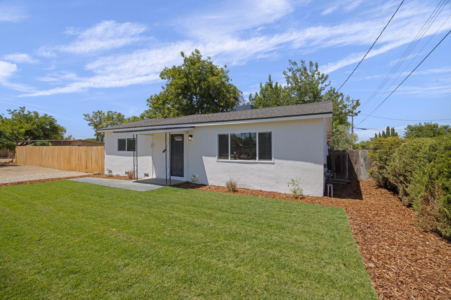 1001 12Th St, Orange Cove, CA 93646