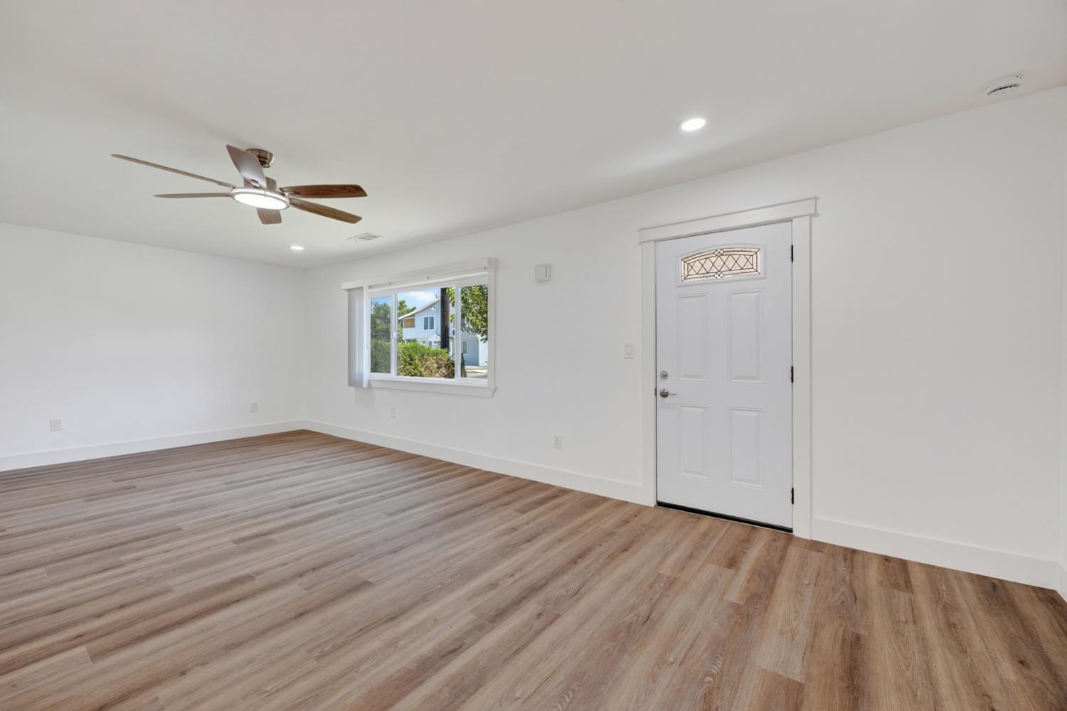 1001 12Th St, Orange Cove, CA 93646