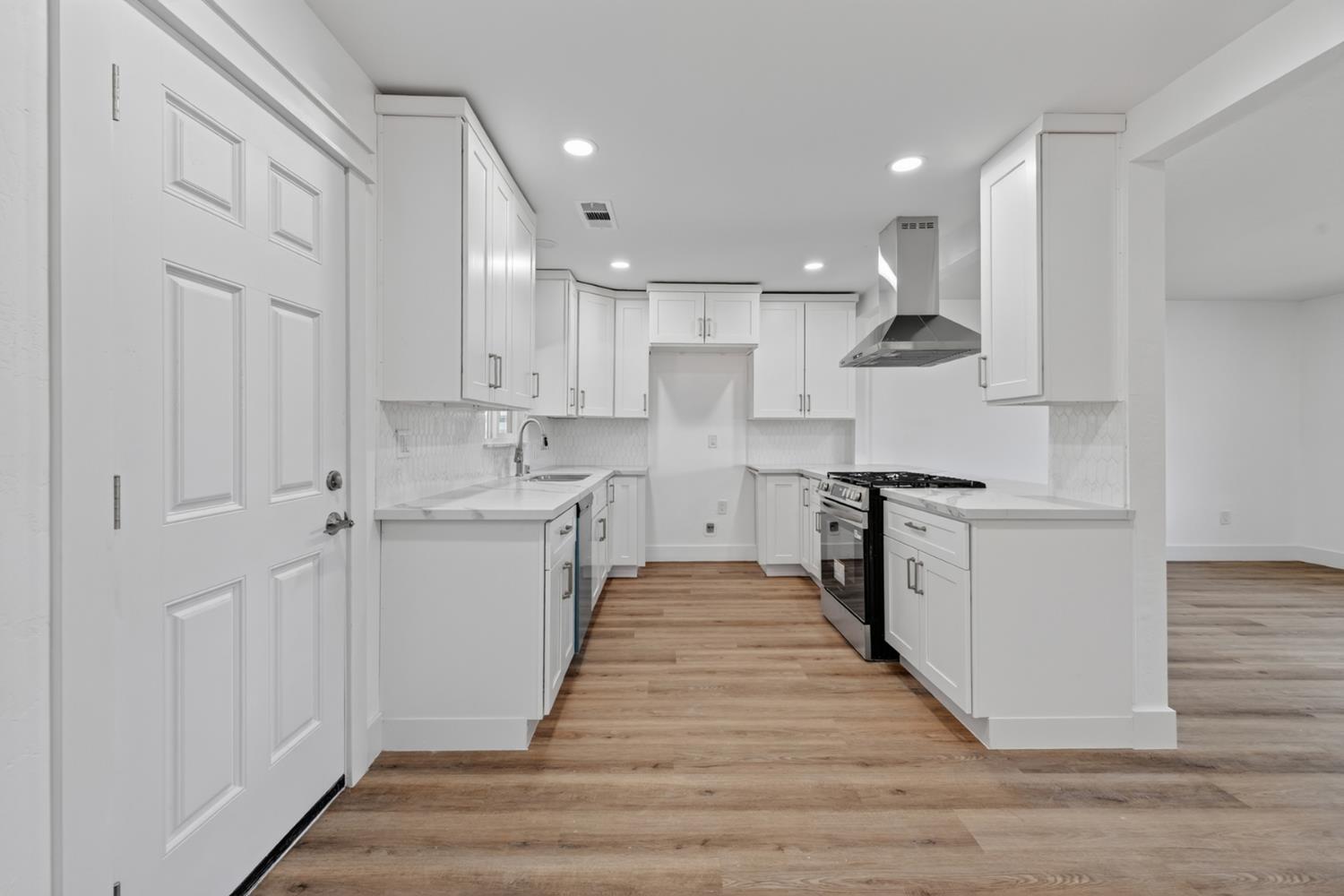 1001 12Th St, Orange Cove, CA 93646