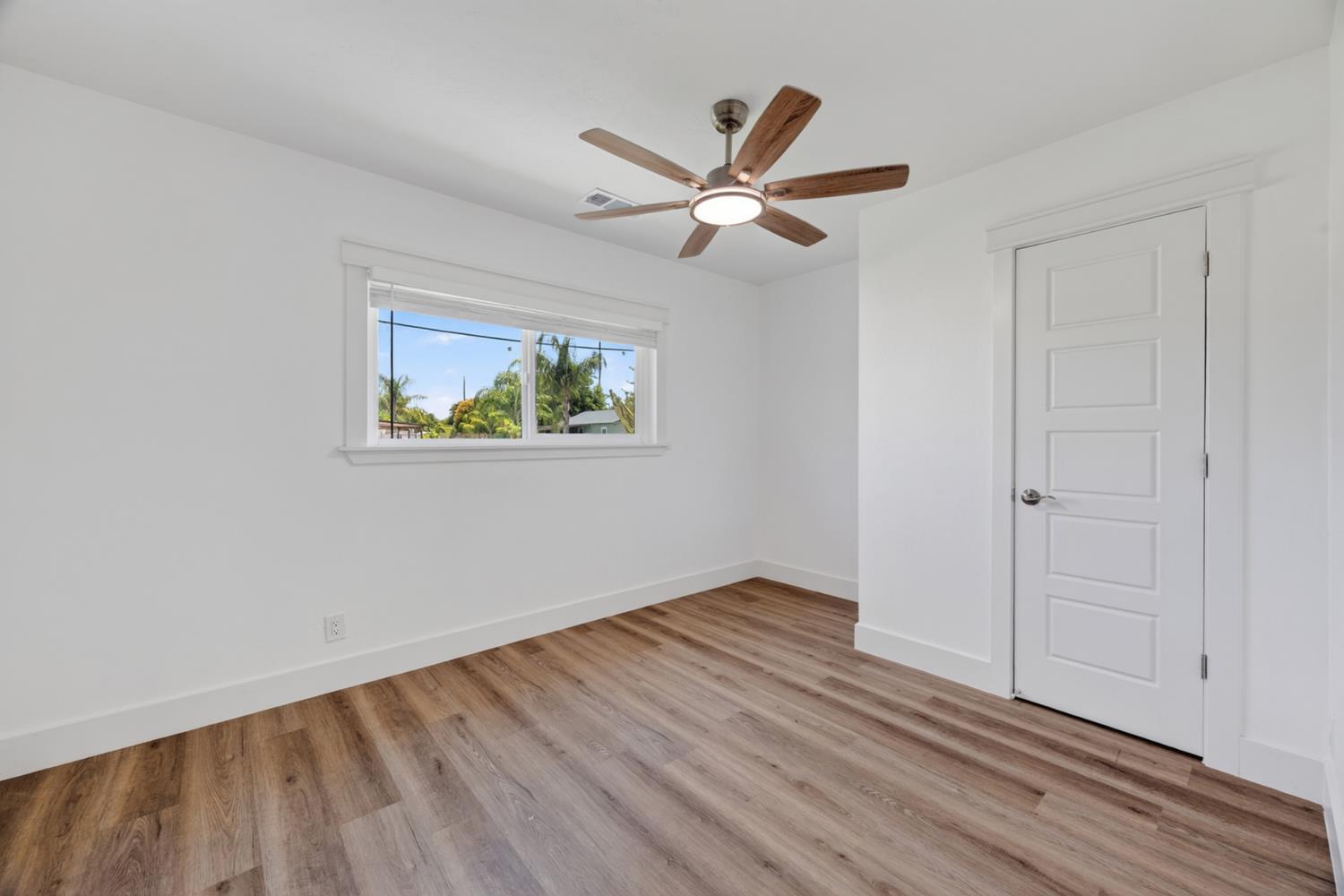 1001 12Th St, Orange Cove, CA 93646
