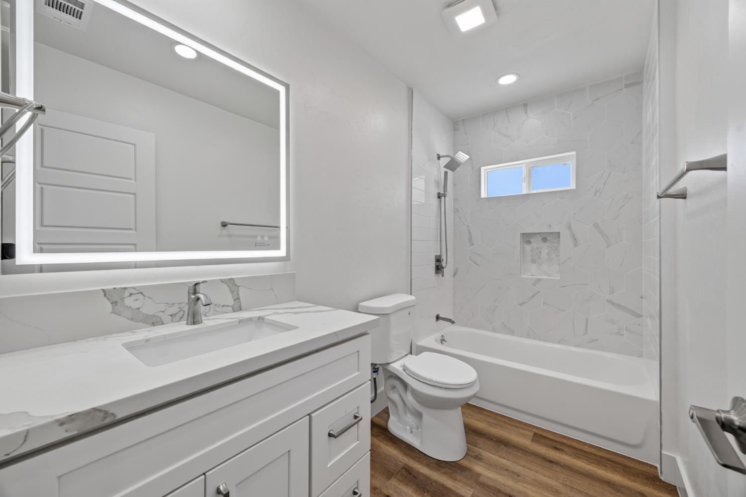 1001 12Th St, Orange Cove, CA 93646