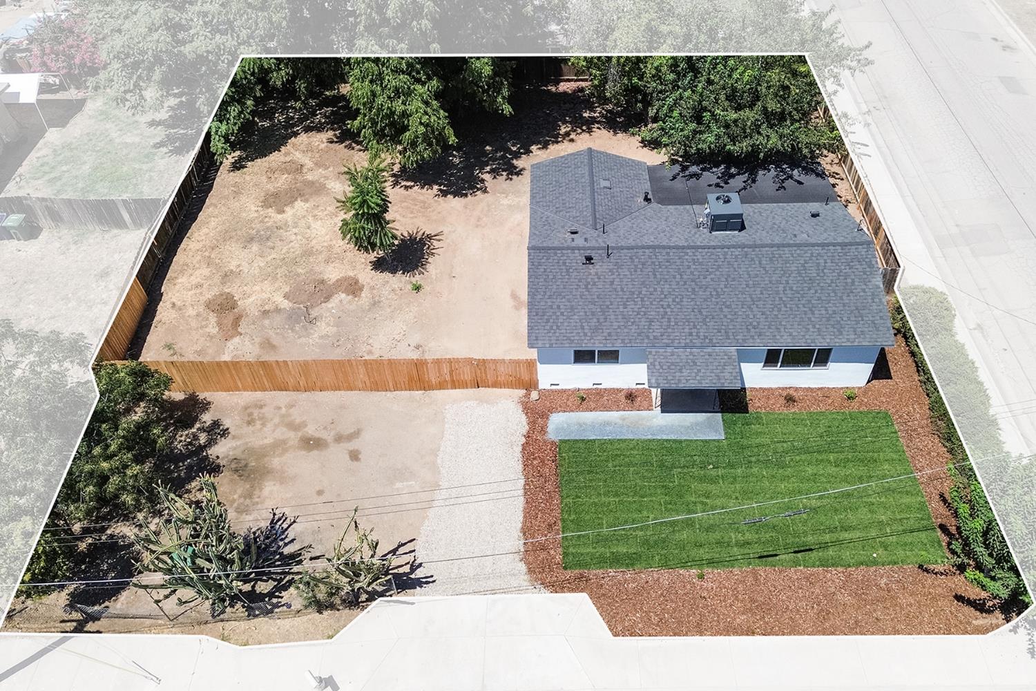 1001 12Th St, Orange Cove, CA 93646