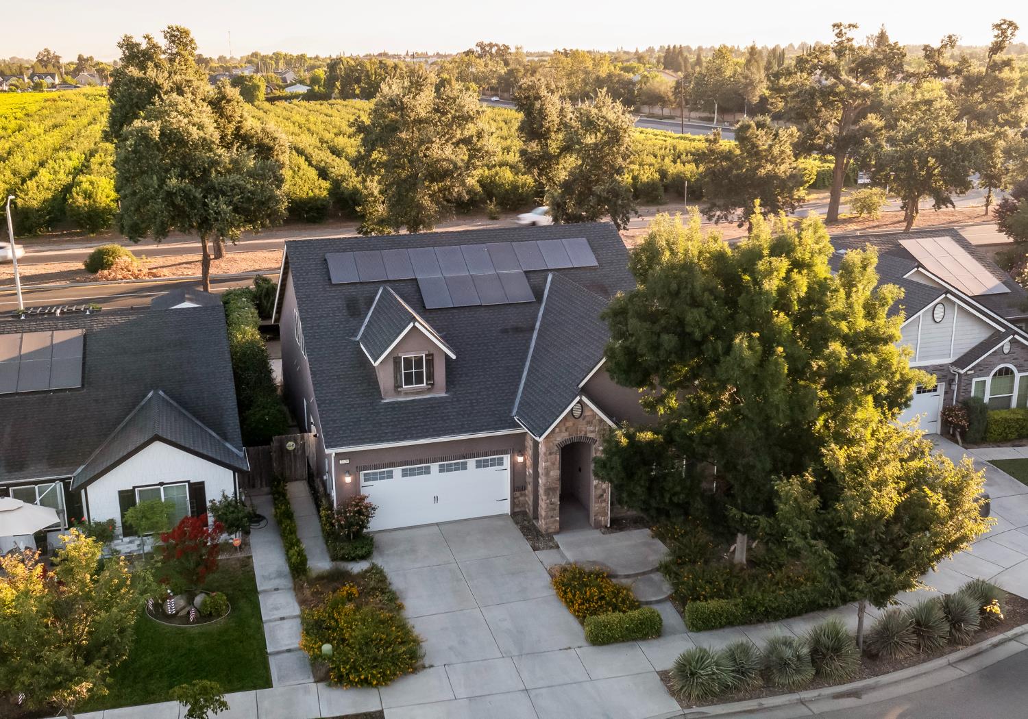 3728 W Ceres Ct, Visalia, CA 93291