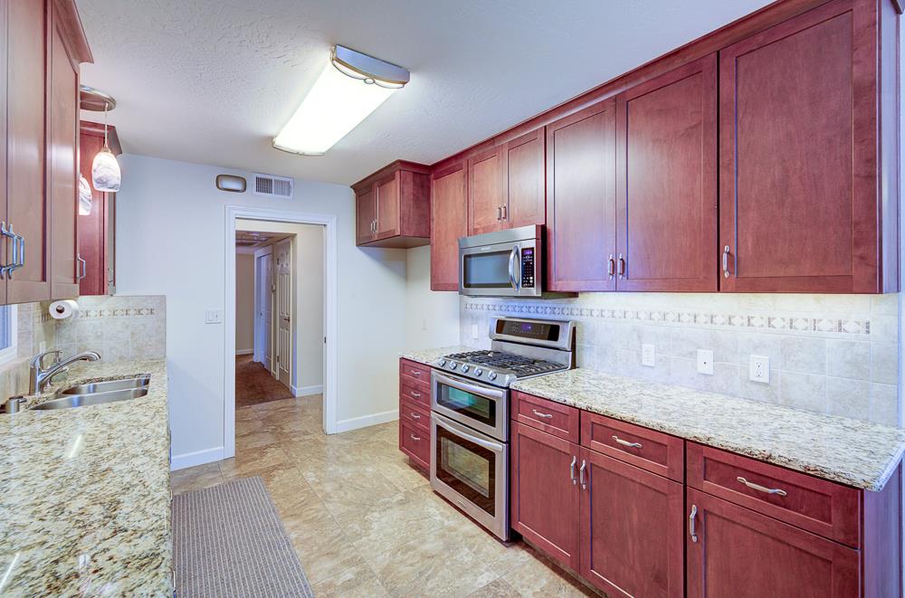 1846 W Indianapolis Ave, Fresno, CA 93705