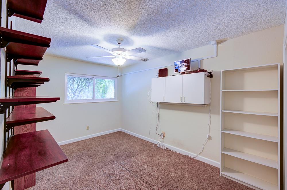 1846 W Indianapolis Ave, Fresno, CA 93705