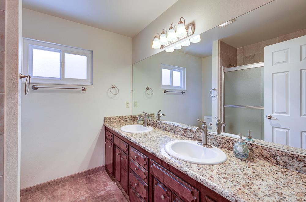 1846 W Indianapolis Ave, Fresno, CA 93705