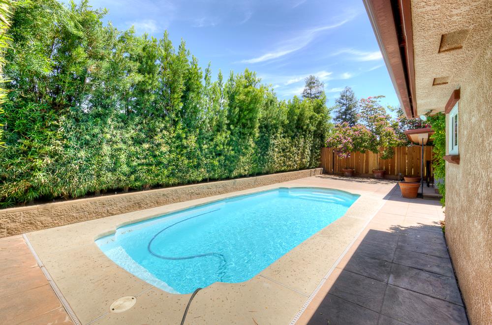 1846 W Indianapolis Ave, Fresno, CA 93705