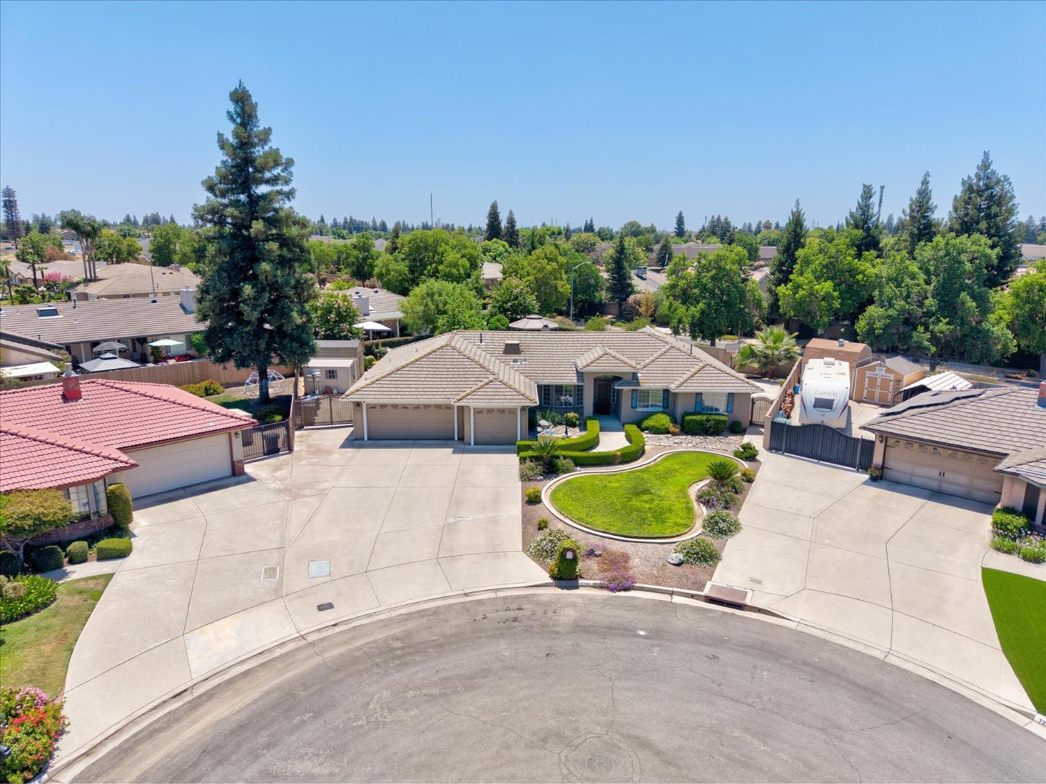 5291 W Spruce Ave, Fresno, CA 93722