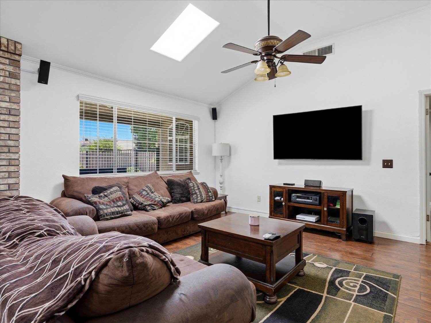 5291 W Spruce Ave, Fresno, CA 93722