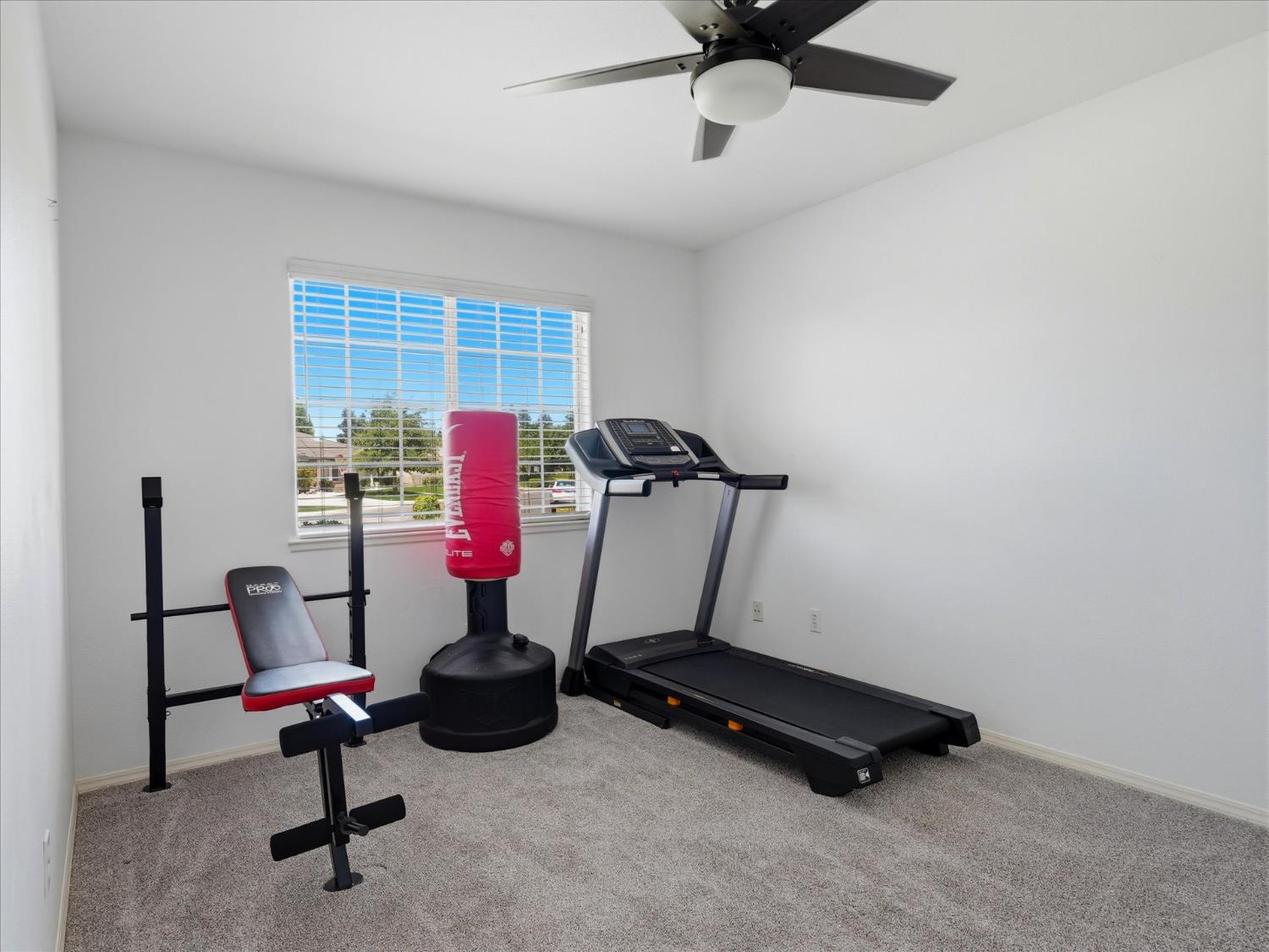 5291 W Spruce Ave, Fresno, CA 93722
