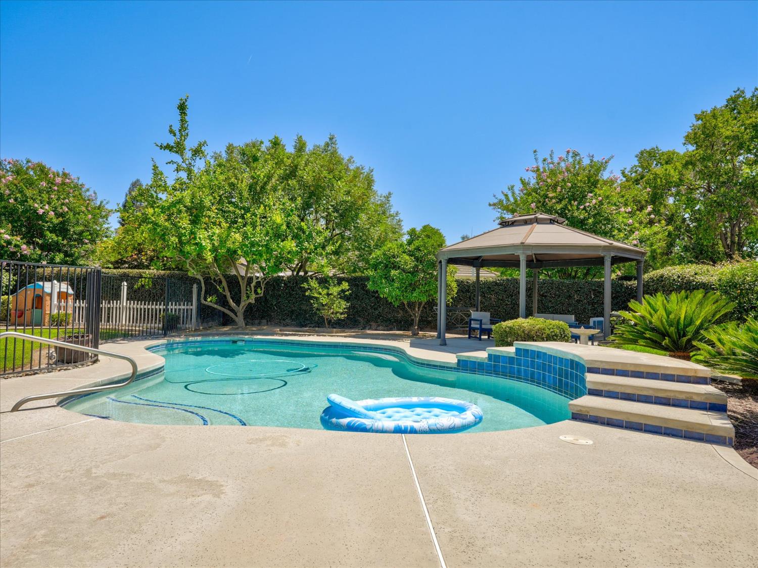 5291 W Spruce Ave, Fresno, CA 93722