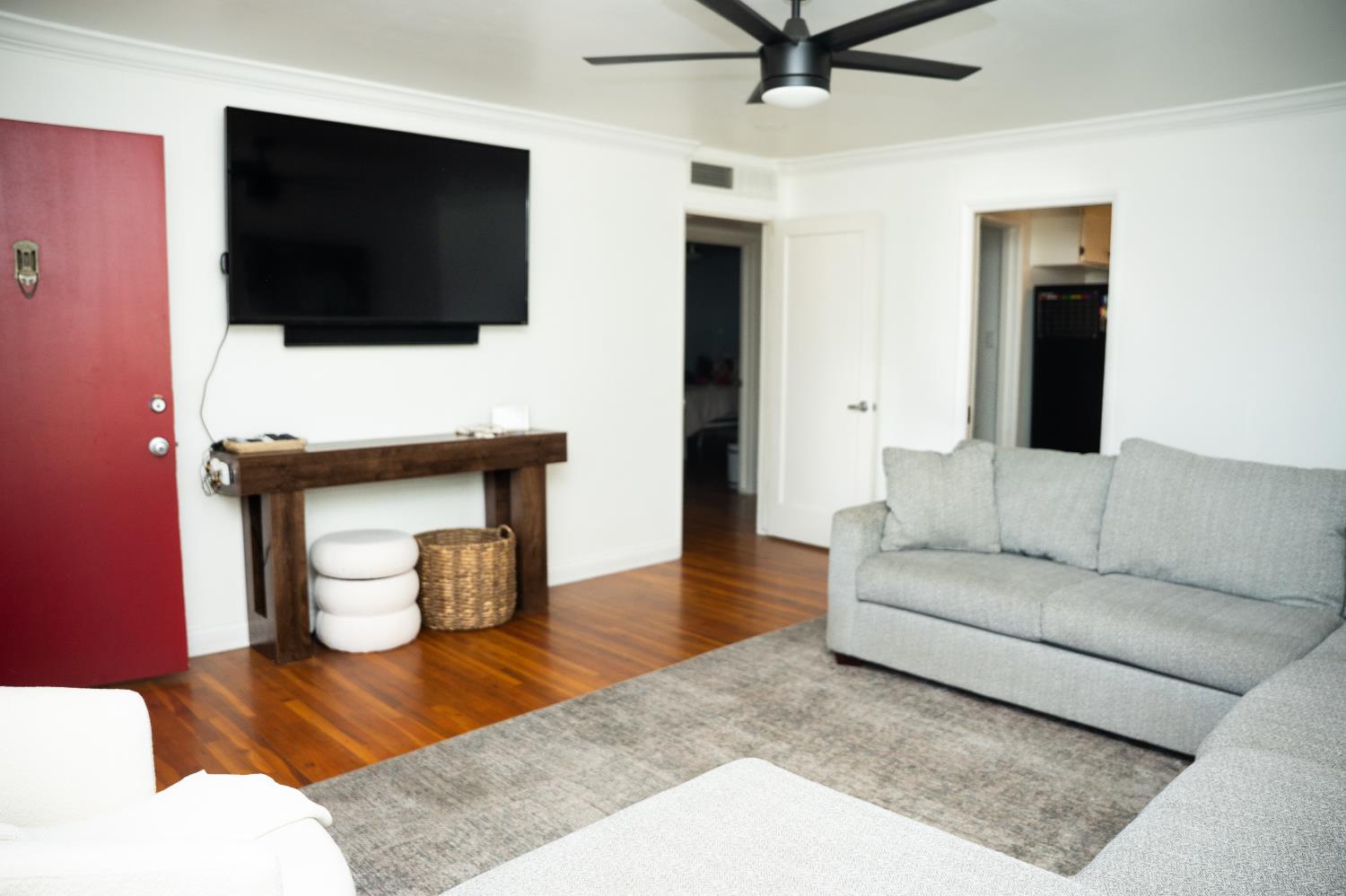 1626 W Yale Ave, Fresno, CA 93705
