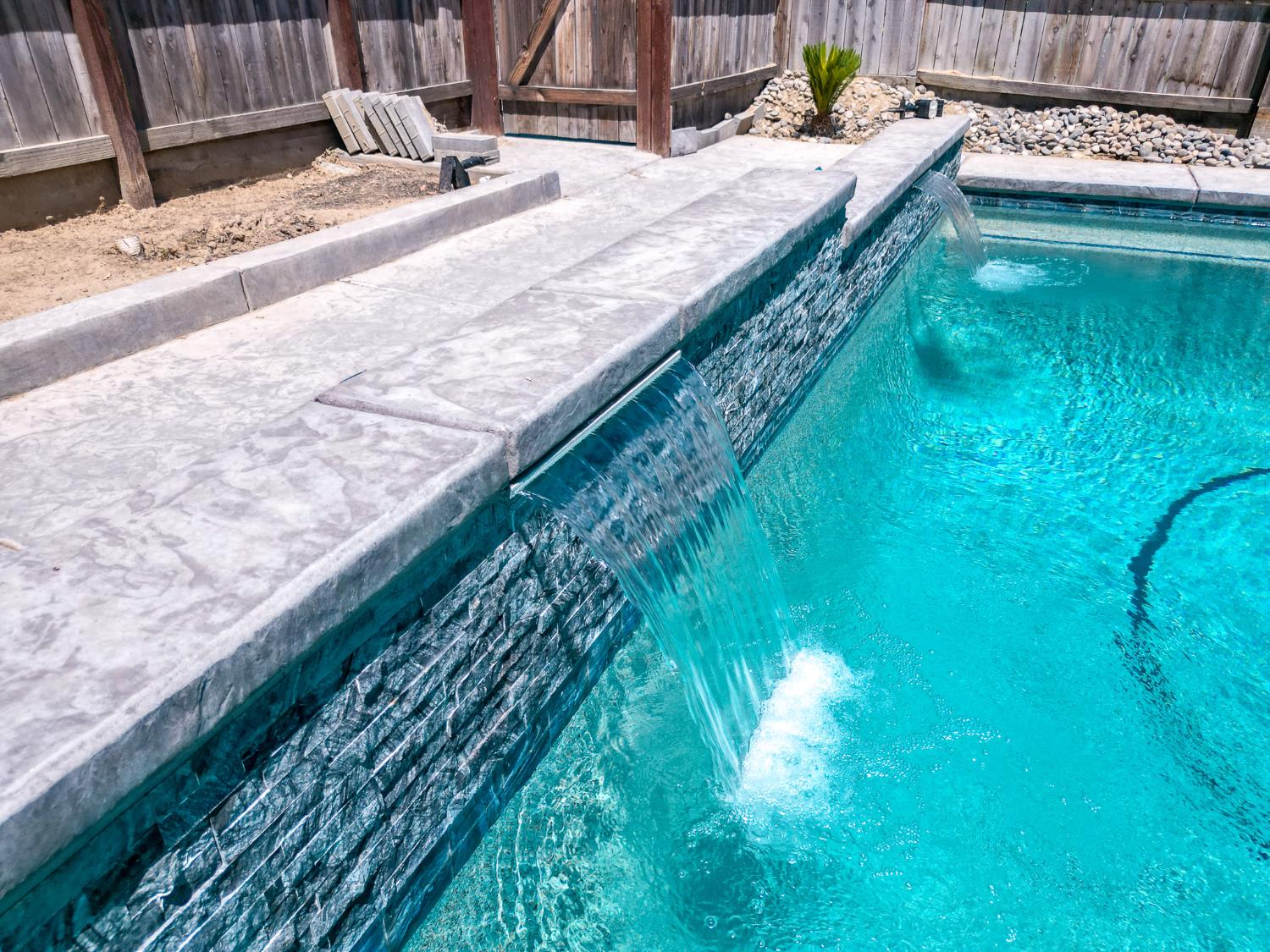 763 Howard St, Kingsburg, CA 93631
