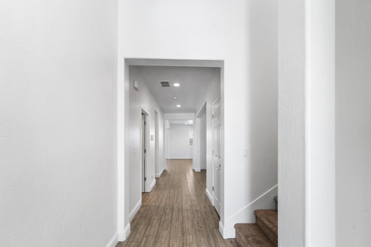 763 Howard St, Kingsburg, CA 93631