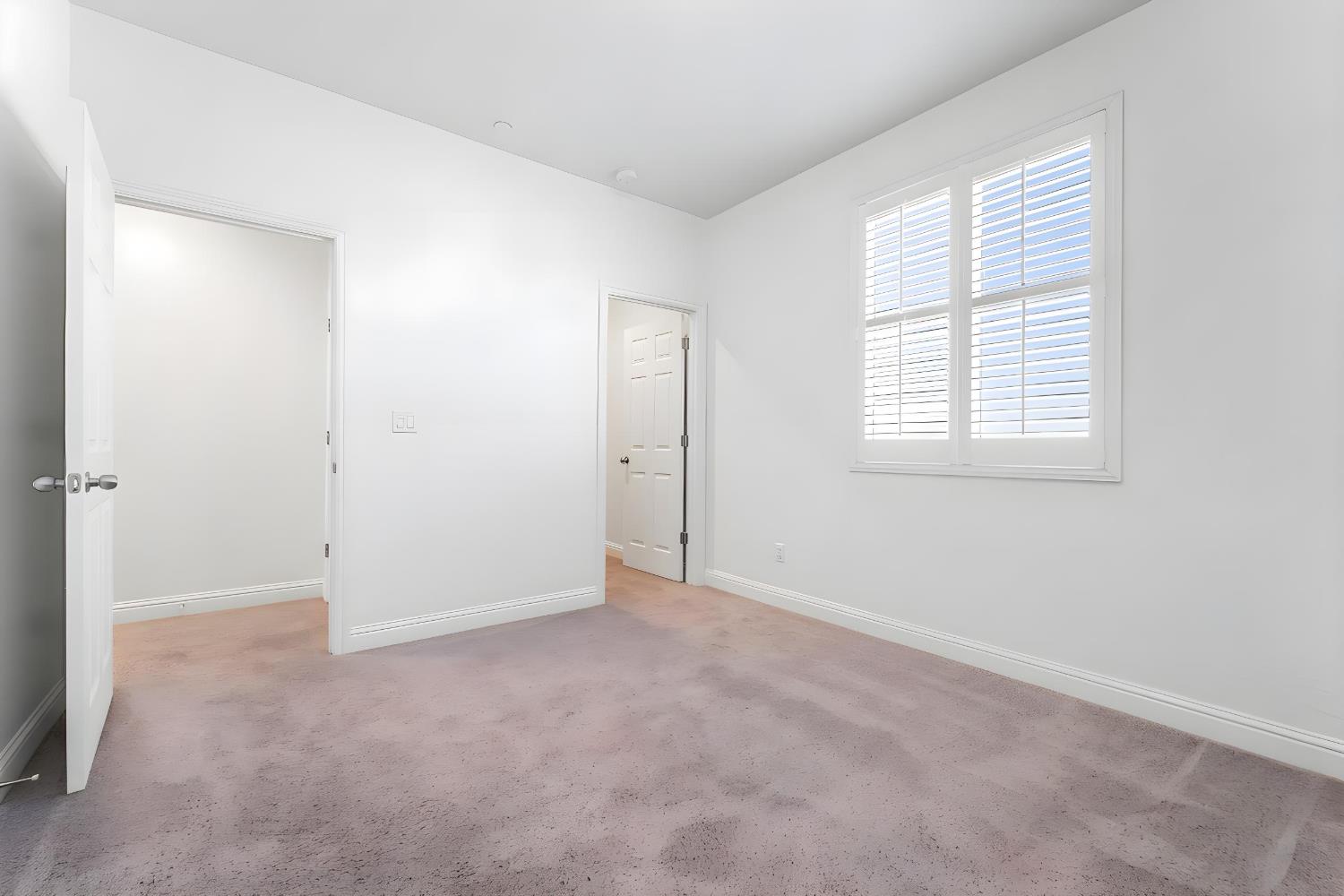 763 Howard St, Kingsburg, CA 93631