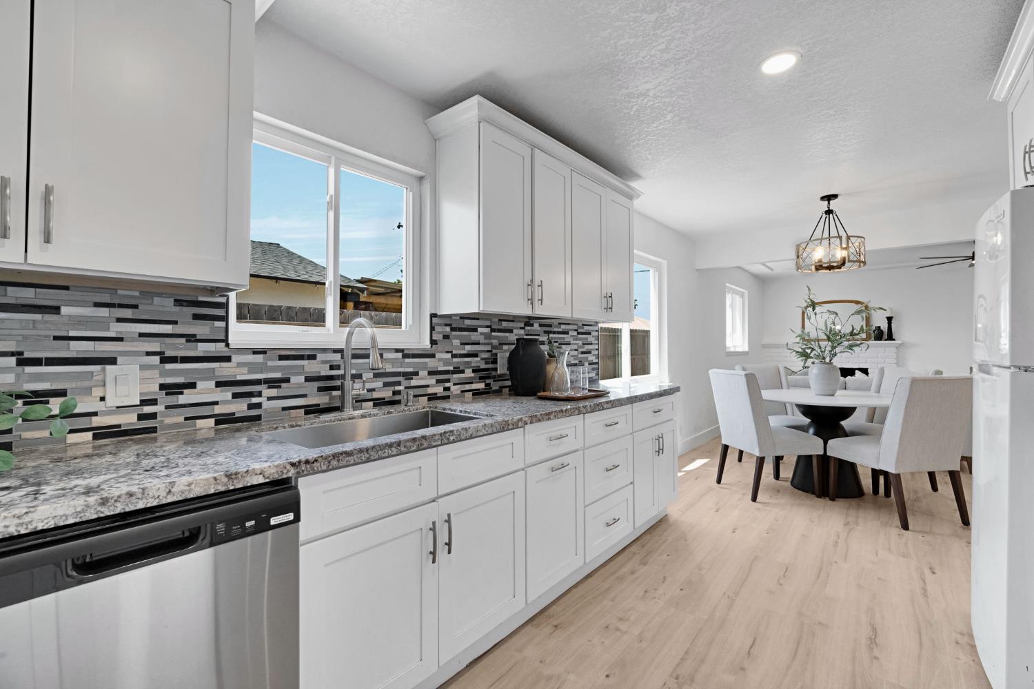 1834 S Backer Ave, Fresno, CA 93702