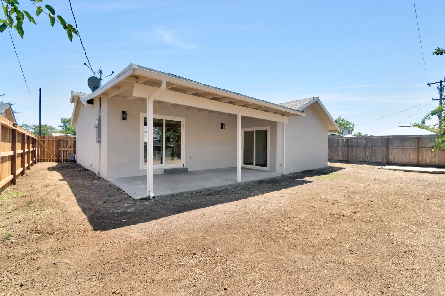 1834 S Backer Ave, Fresno, CA 93702