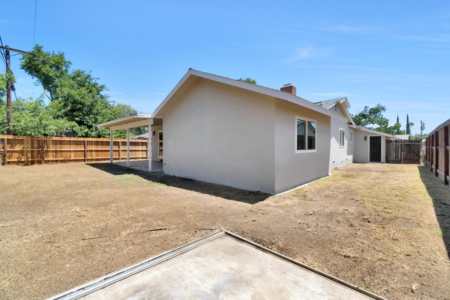 1834 S Backer Ave, Fresno, CA 93702