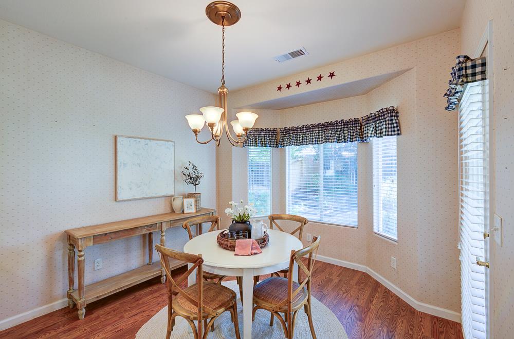 2671 Rall Ave, Clovis, CA 93611
