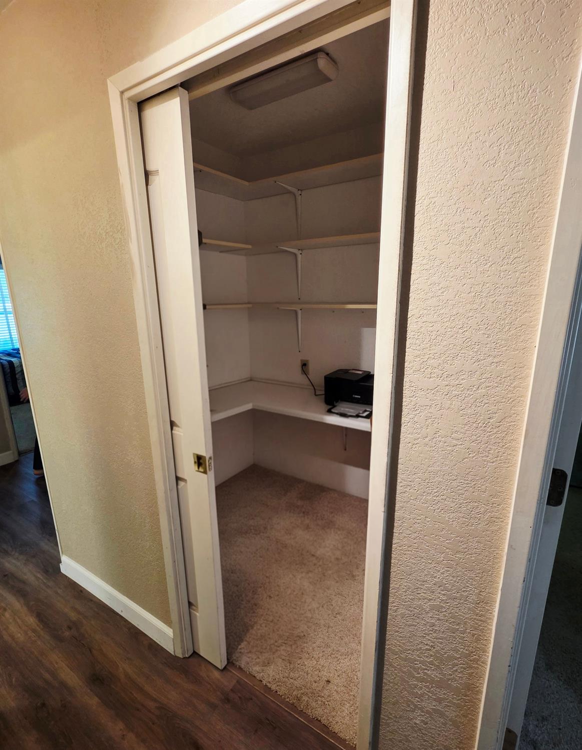 2214 Holt Ave, Sanger, CA 93657
