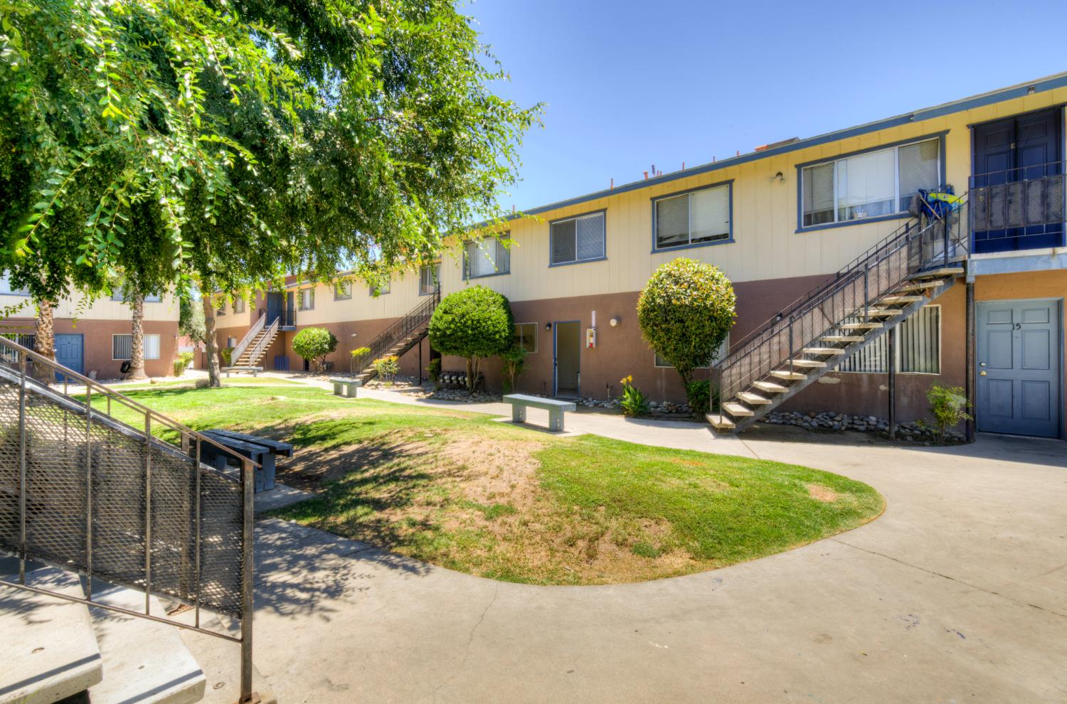 615 S Demaree St, Visalia, CA 93277