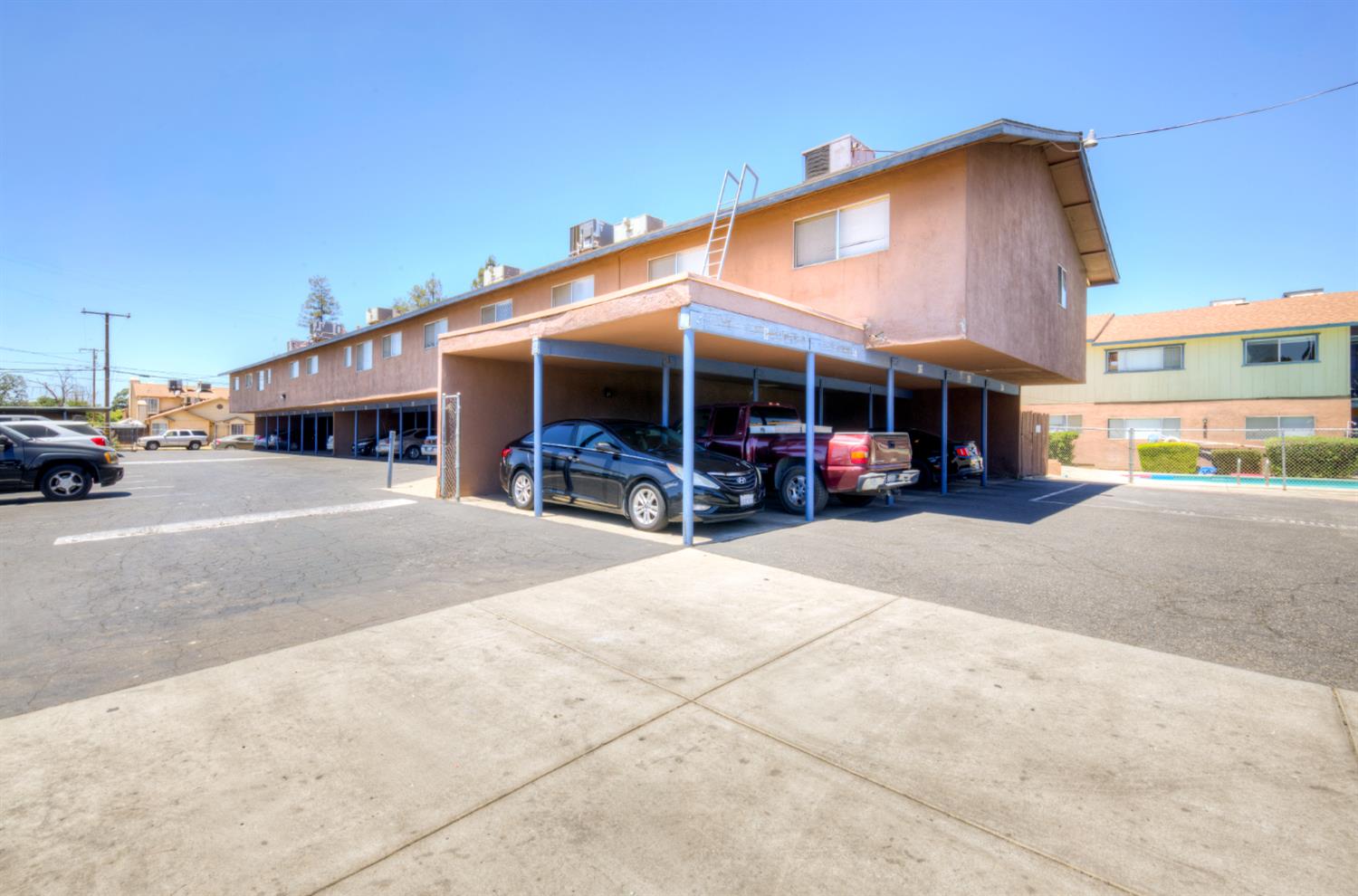 615 S Demaree St, Visalia, CA 93277