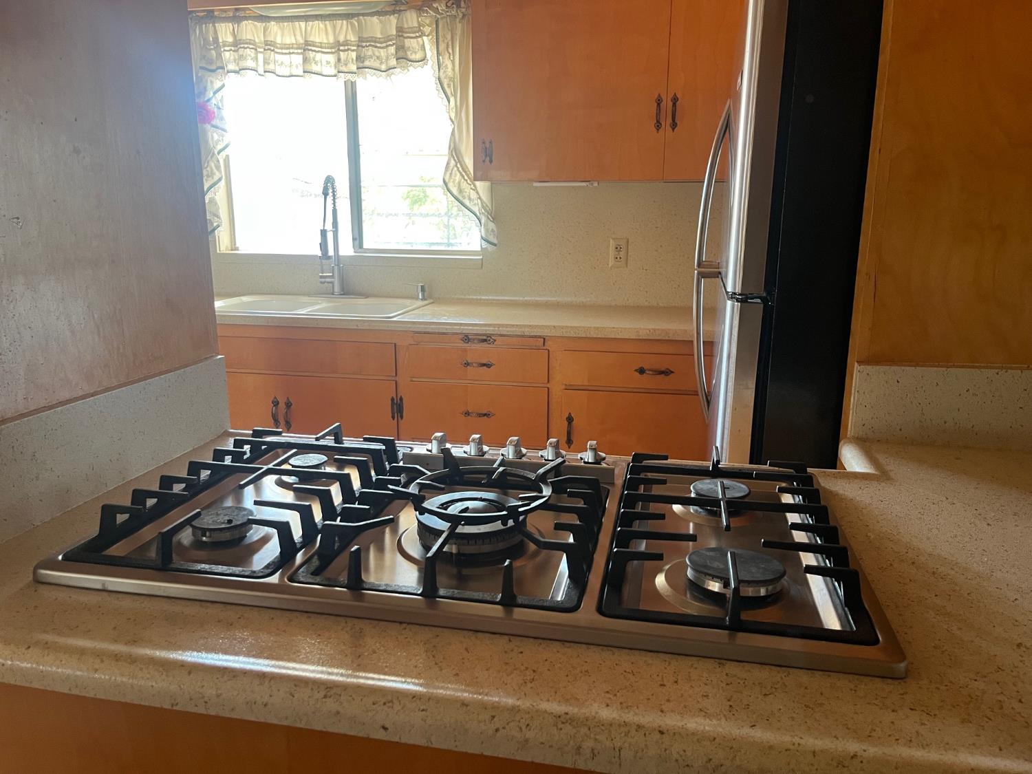 11597 S Academy Ave, Selma, CA 93662
