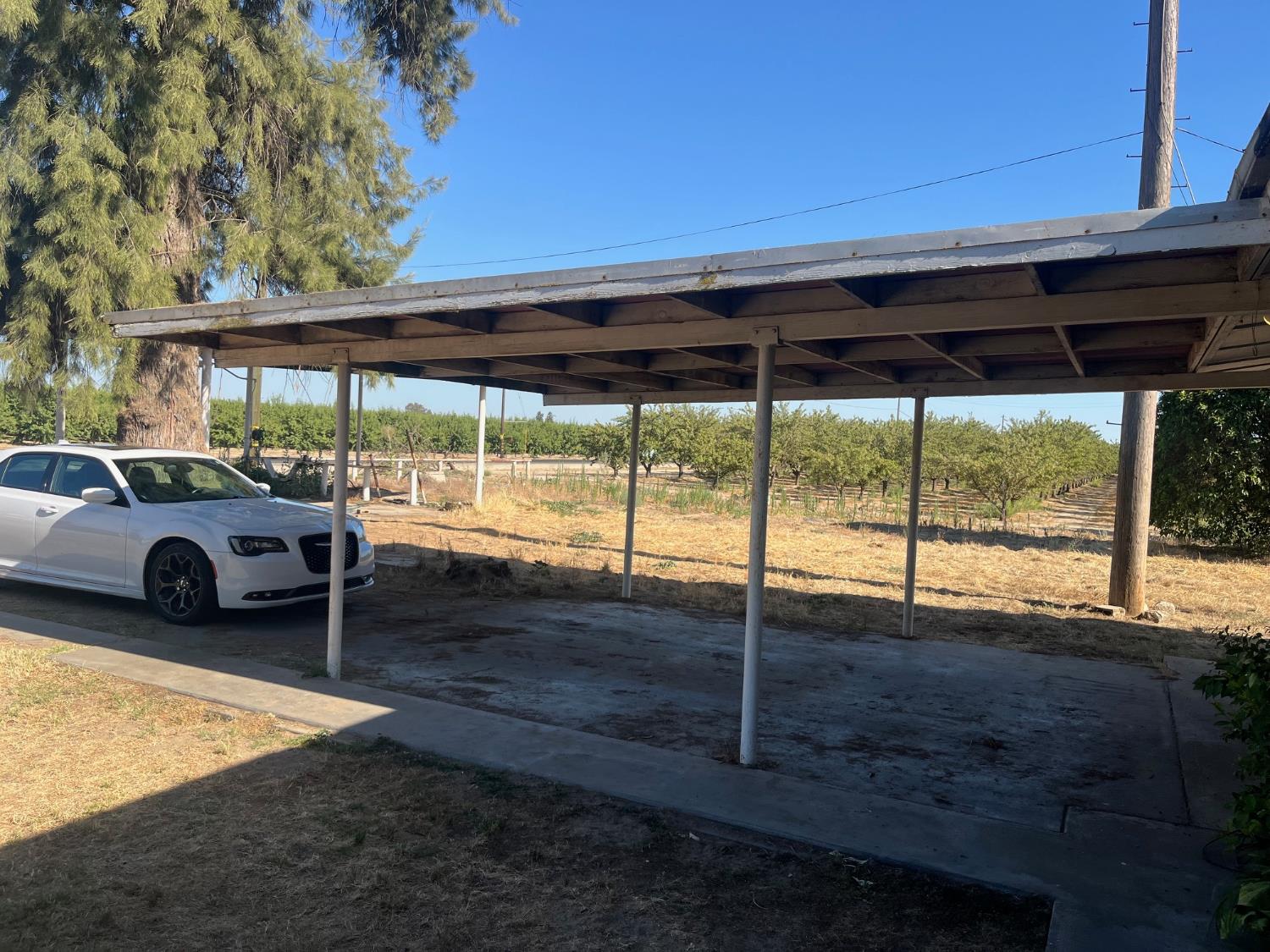 11597 S Academy Ave, Selma, CA 93662