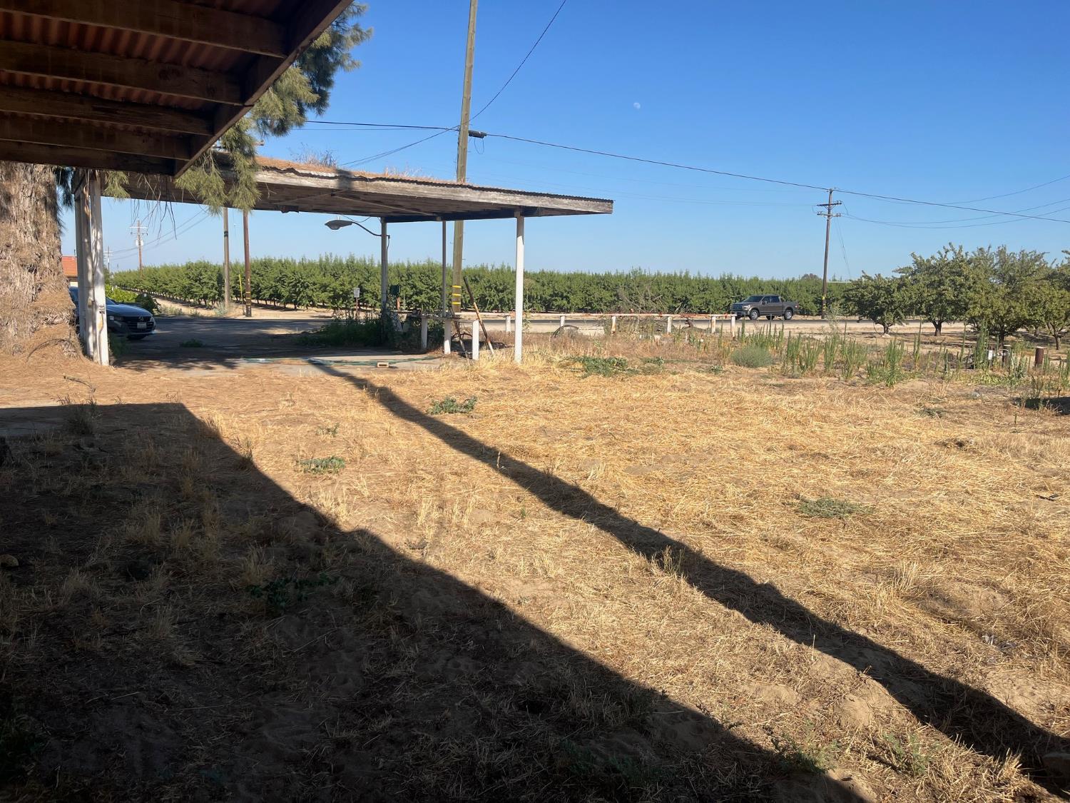 11597 S Academy Ave, Selma, CA 93662