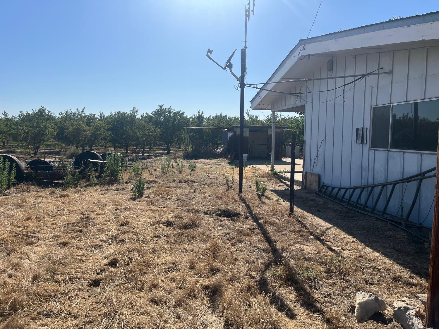 11597 S Academy Ave, Selma, CA 93662