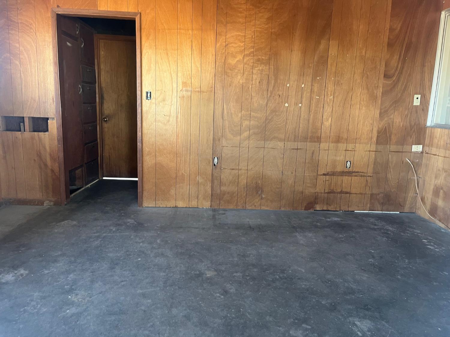 11597 S Academy Ave, Selma, CA 93662