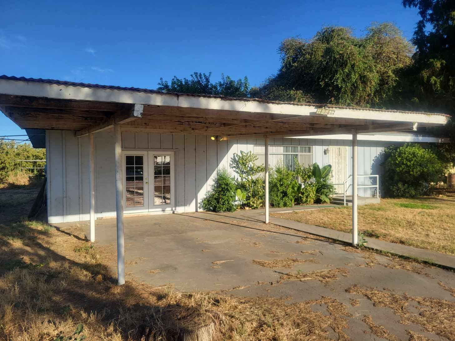 11597 S Academy Ave, Selma, CA 93662