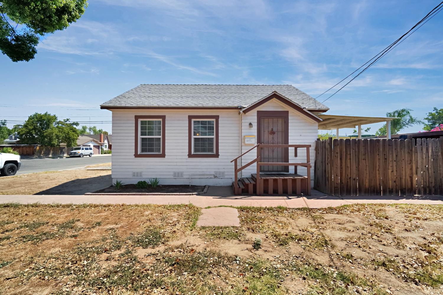 516 W 7Th St, Madera, CA 93637