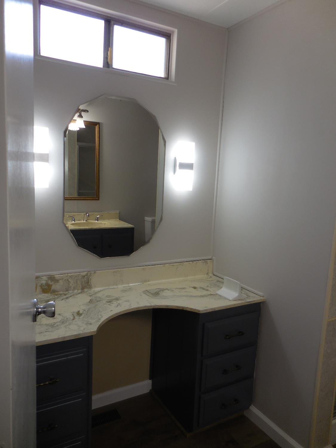 221 W Herndon Ave #49, Pinedale, CA 93650