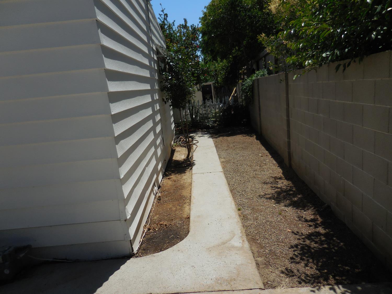 221 W Herndon Ave #49, Pinedale, CA 93650