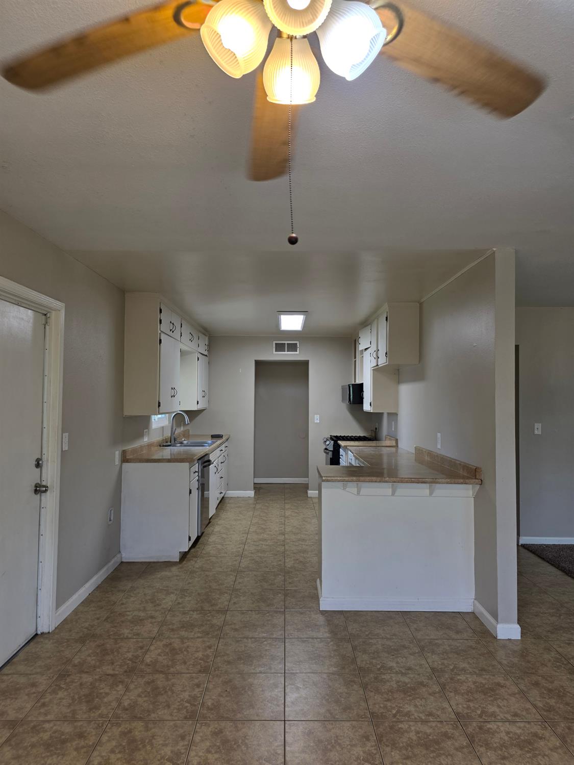 4056 N Argyle Ave, Fresno, CA 93727